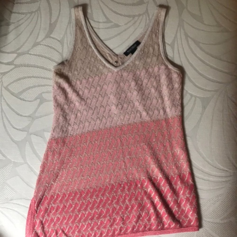 ❤️ White House Black Market Top